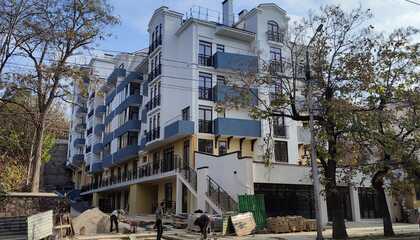 3-к квартира, 105 м², 4/7 эт.