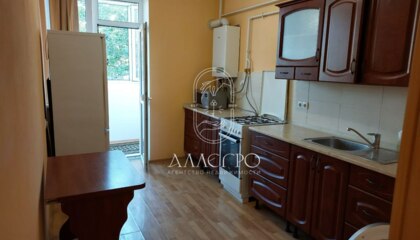 1-к квартира, 43 м², 4/5 эт.