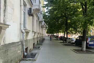 2-к квартира, 46 м², 1/3 эт.