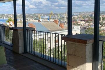 2-к квартира, 70 м², 3/3 эт.