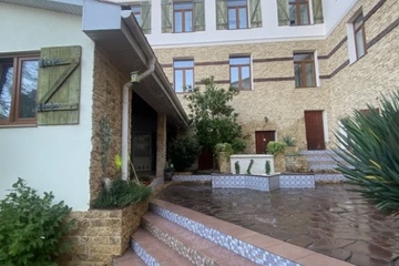 Гостиница, 820 м², 1/3 эт.