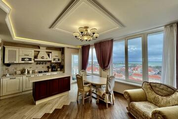 4-к квартира, 140 м², 10/10 эт.